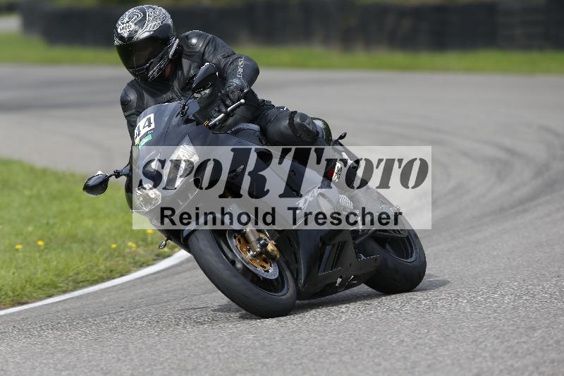 /53 16.09.2025 Track Day Domi Aegerter ADR/Gruppe gruen/44